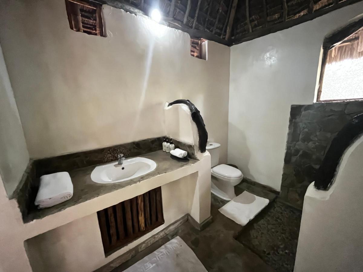 Lemara Eco Camp Hotel Kisaki Luaran gambar